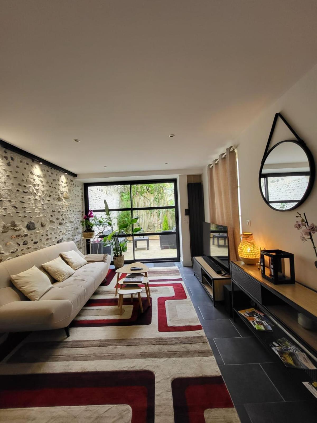 Le Patio - Appartement Calme - Hyper Centre Pau Exterior foto